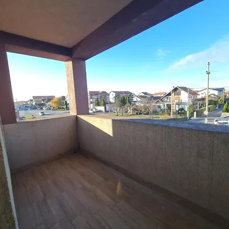 Airport Molko Lägenhet