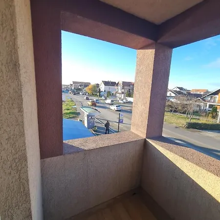 Апартаменты Airport Molko *