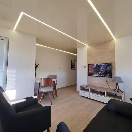 Airport Molko * Surčin