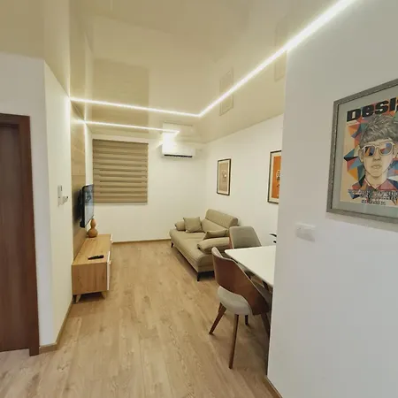 Airport Molko Apartment Surcin
