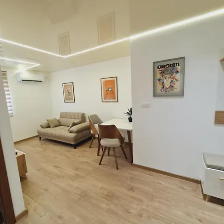 Airport Molko Апартаменты